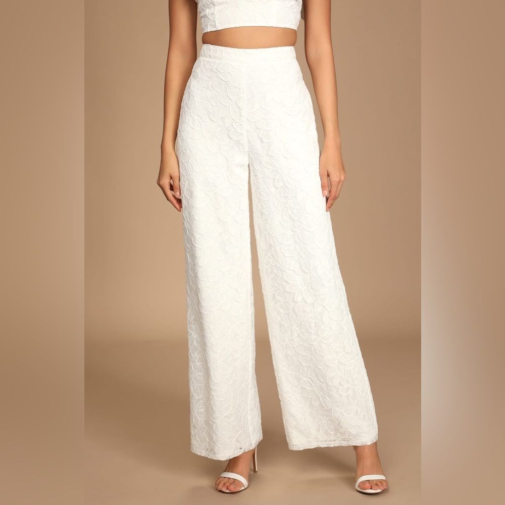 Lulu’s My Love is True White Lace High Rise Wide Leg Pants Size S
